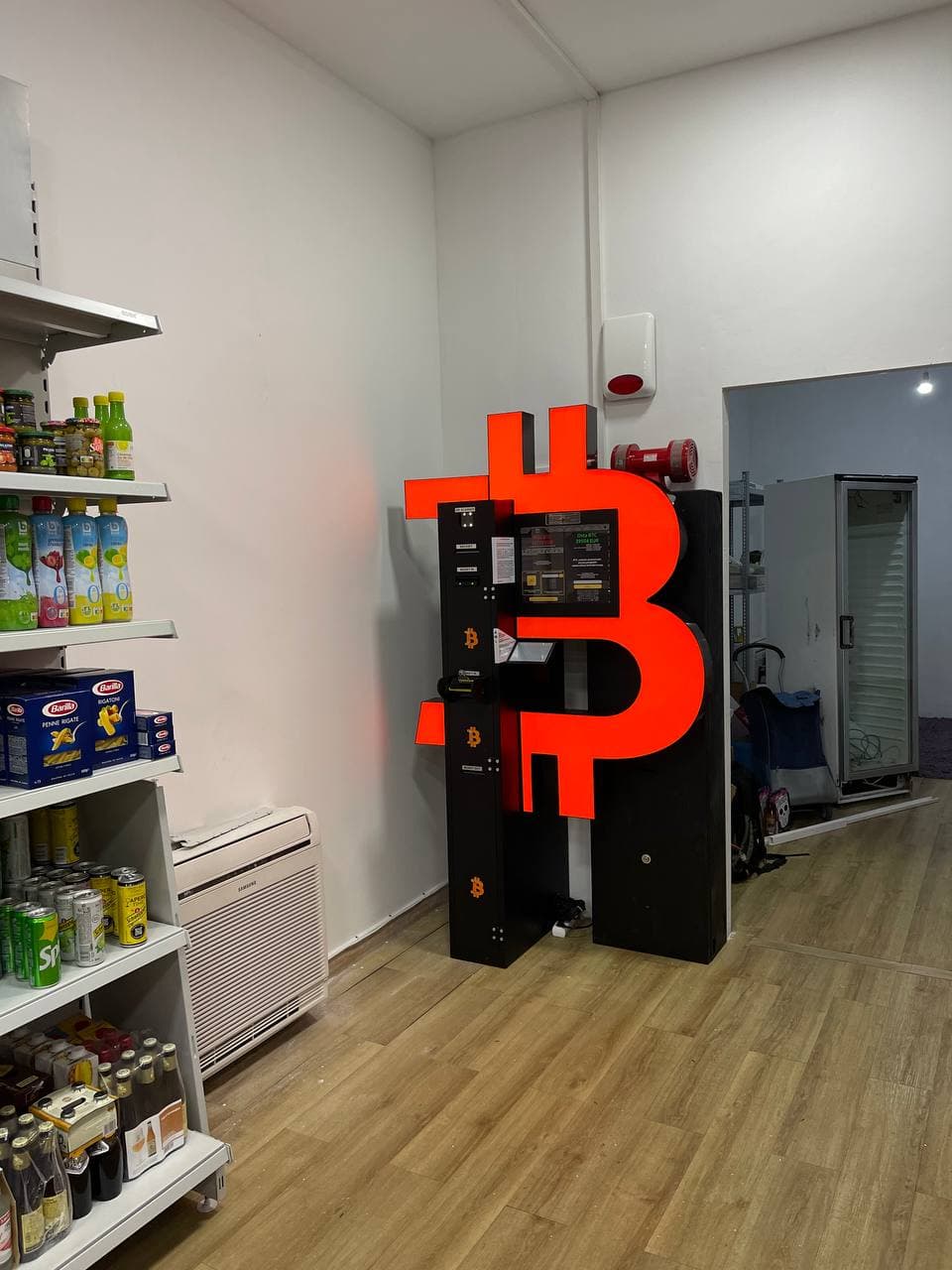Bitcoin geldautomaatin het pand aan de Anspachlaan, fotonummer 4