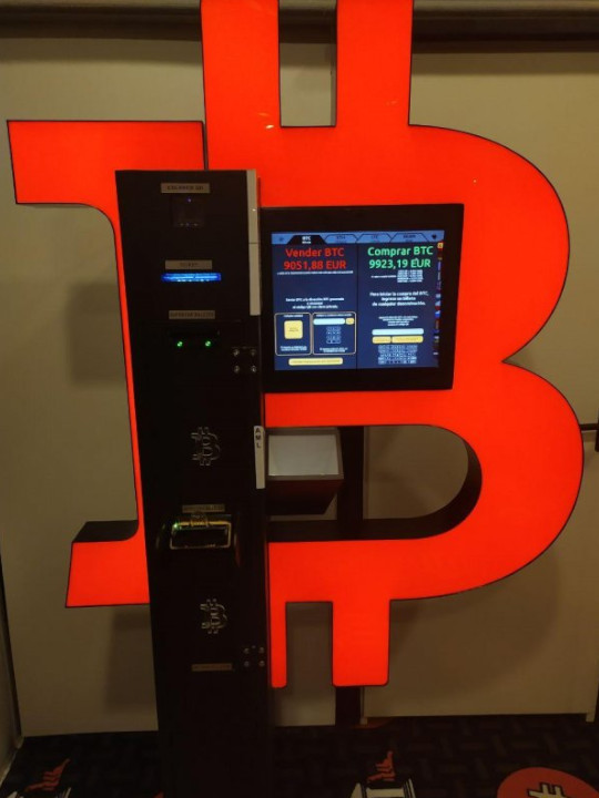 Cajero automático de Bitcoin en el local de la Calle San Francisco, foto número 1