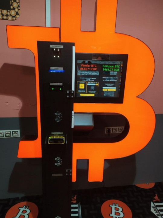 Cajero automático Bitcoin en el local de la calle Goya, foto número 1