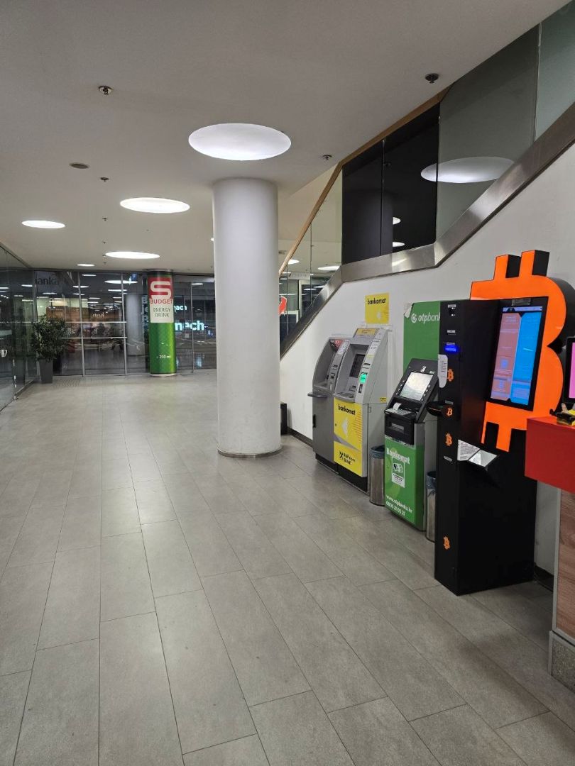 Bitcoin bankomat u City Galleria Zadar, broj fotografije 2