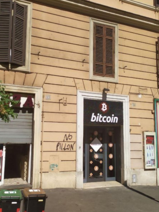 Bitcoin atm nei locali di Via Emanuele Filiberto foto numero 3