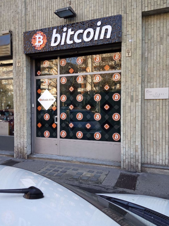 Bitcoin atm nei locali di Corso Unione Sovietica 237 foto numero 3