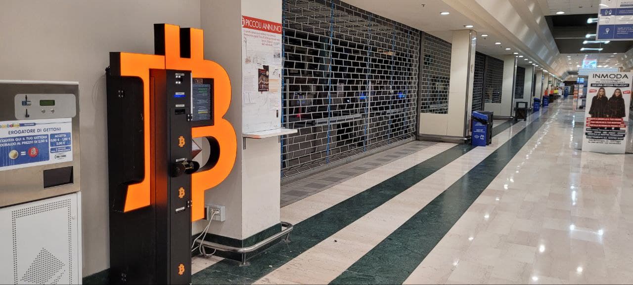 Bitcoin atm presso il Centro Commerciale Mongolfiera Foggia foto numero 2