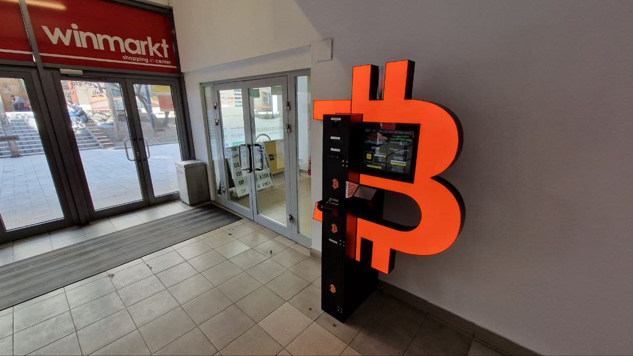 Bancomat Bitcoin în Winmarkt Ploiești fotografia numărul 1